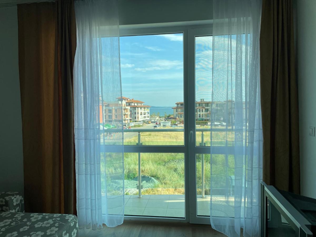 Appartamento Апартамент В Сарафово Burgas Esterno foto
