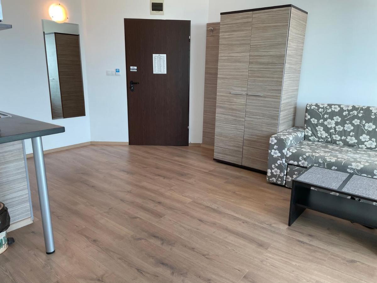 Appartamento Апартамент В Сарафово Burgas Esterno foto